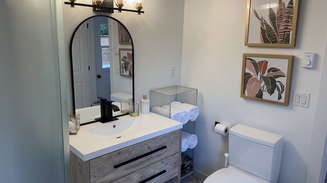 Photo of Bathroom in Erbs Cove