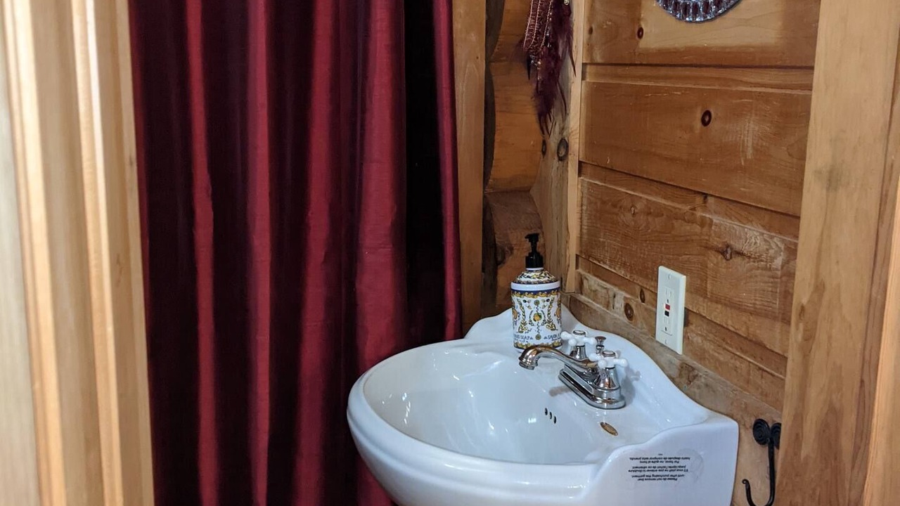 Photo of Bathroom in La Minerve