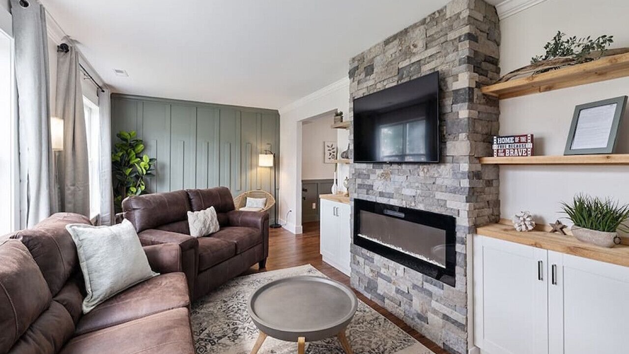 Photo of Livingroom in Northeast Virginia Beach