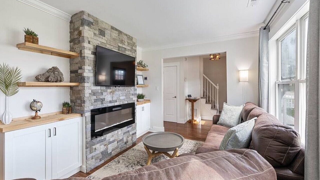 Photo of Livingroom in Northeast Virginia Beach