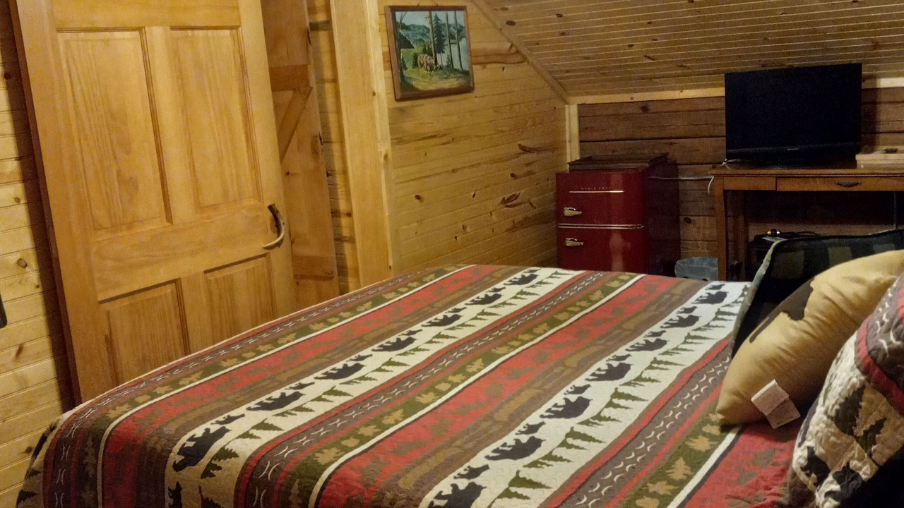 Photo of Bedroom in Mountainburg