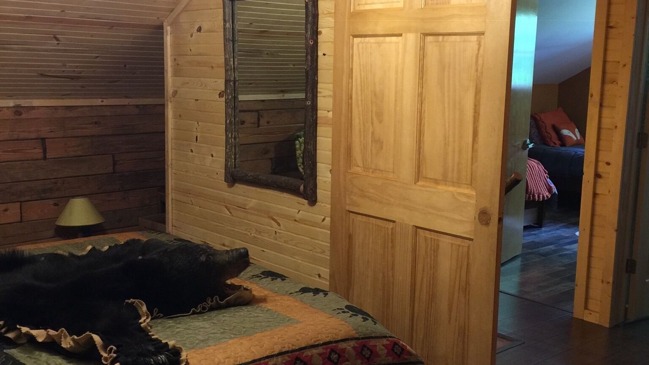 Photo of Bedroom in Mountainburg