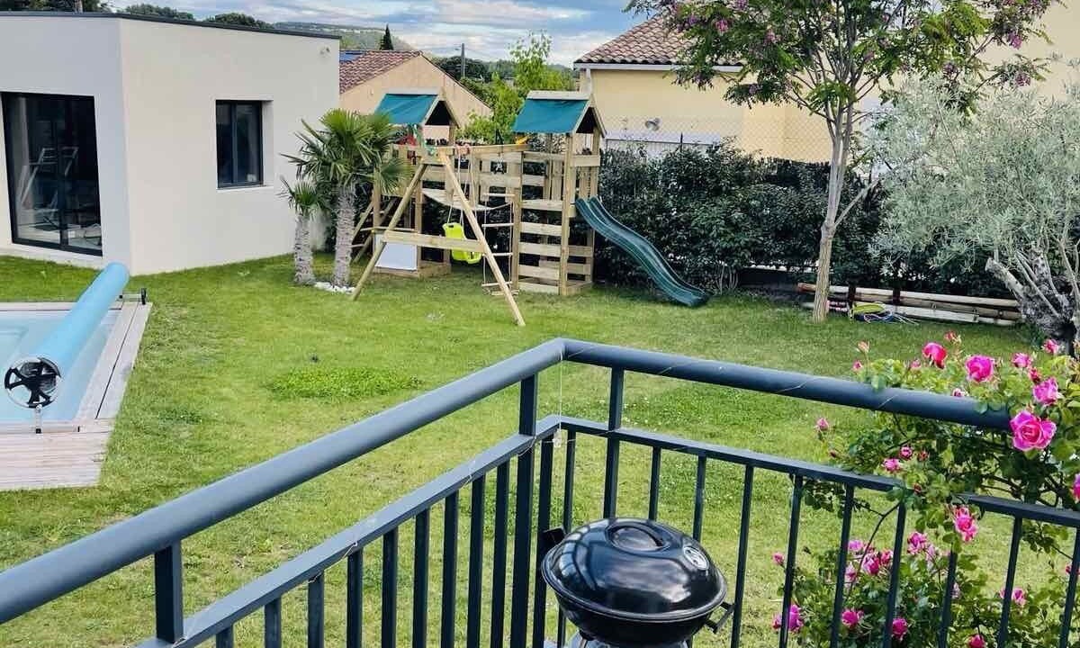 Photo of Patio Balcony in Bagnols-sur-Ceze