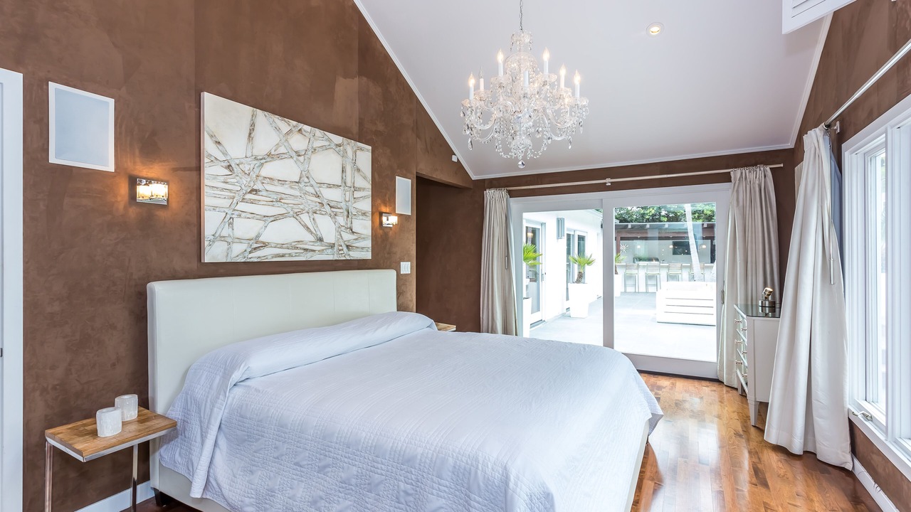 Photo of Bedroom in Hollywood Hills West