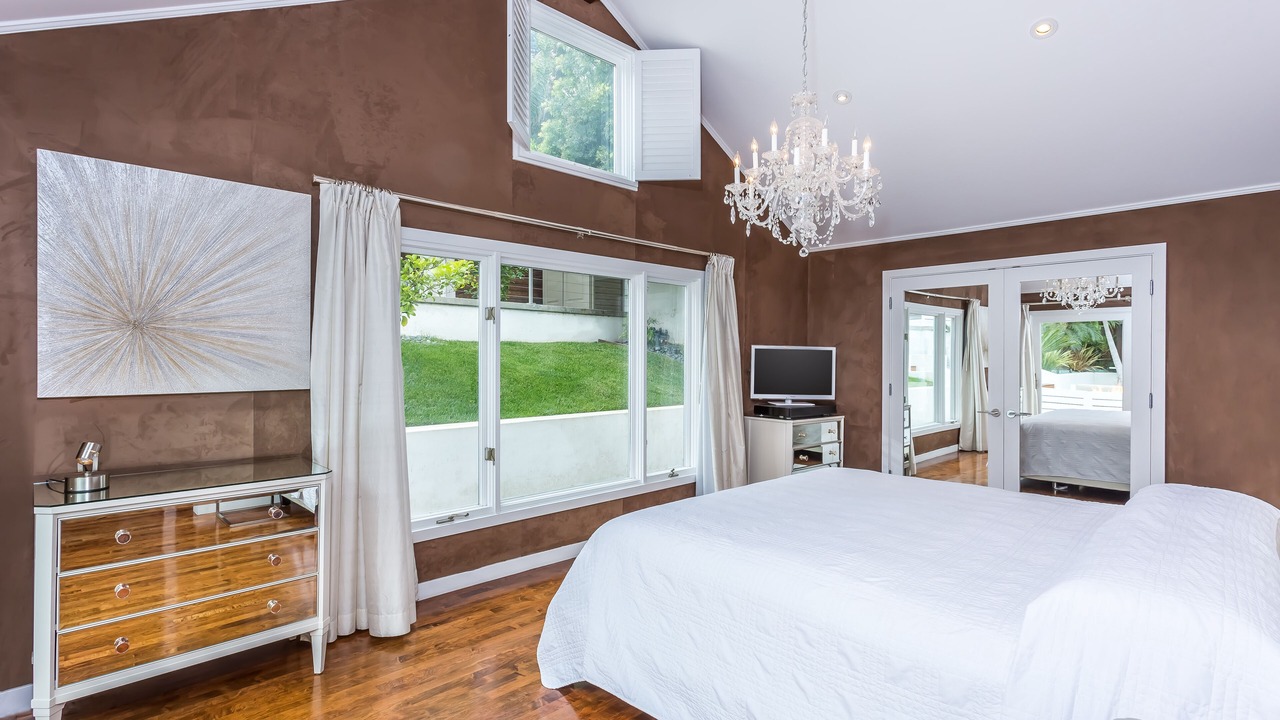 Photo of Bedroom in Hollywood Hills West