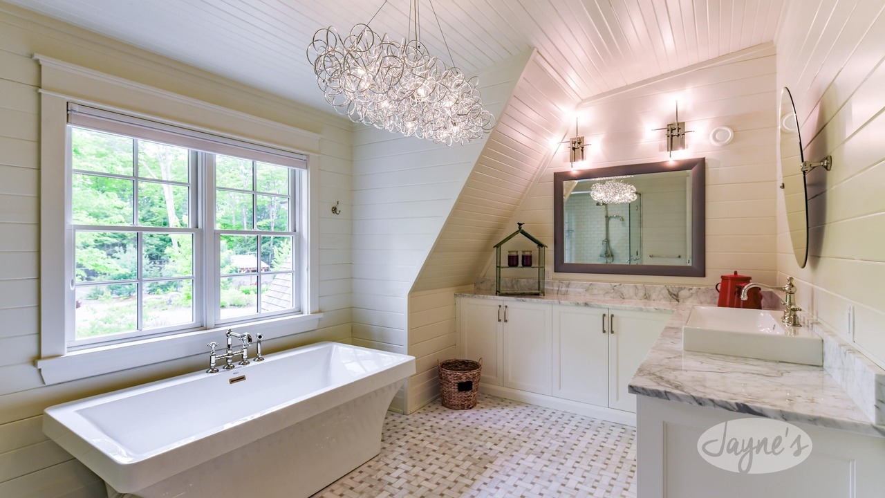 Photo of Bathroom in Muskoka Lakes