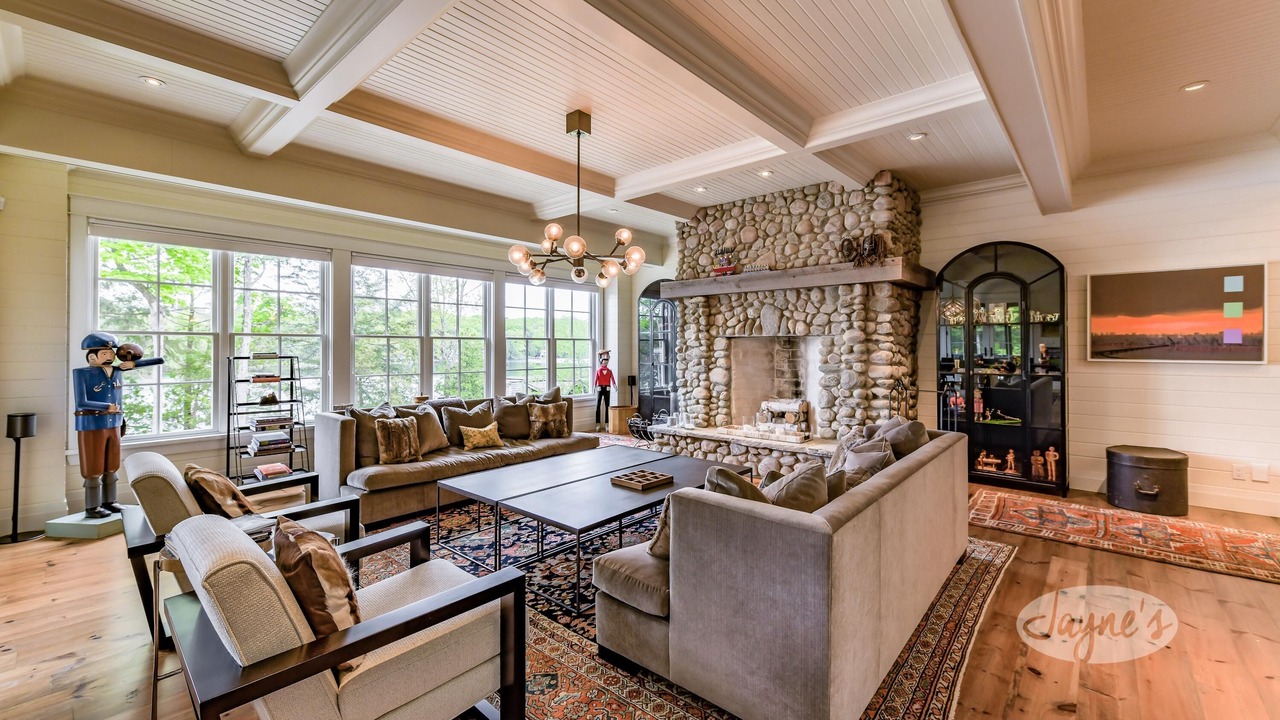 Photo of Livingroom in Muskoka Lakes