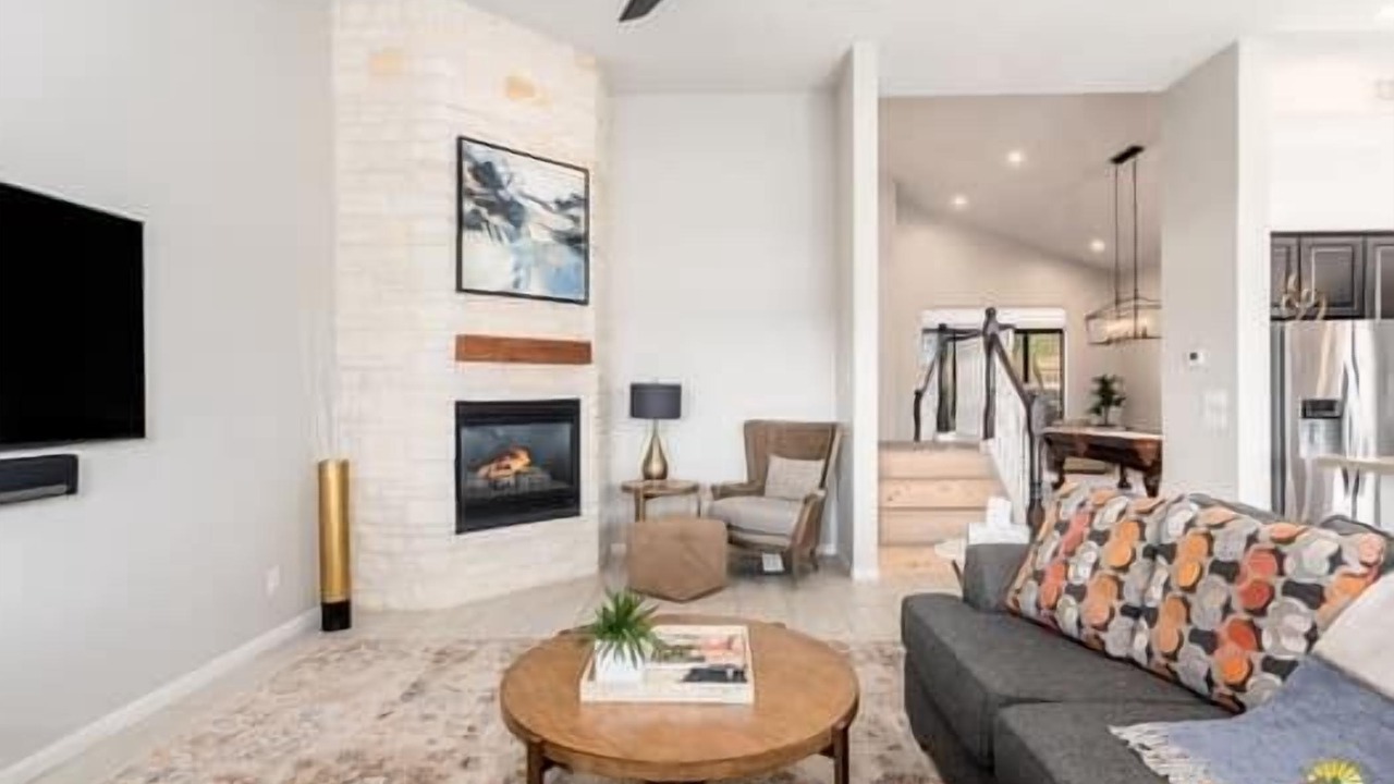 Photo of Livingroom in Desert Ridge