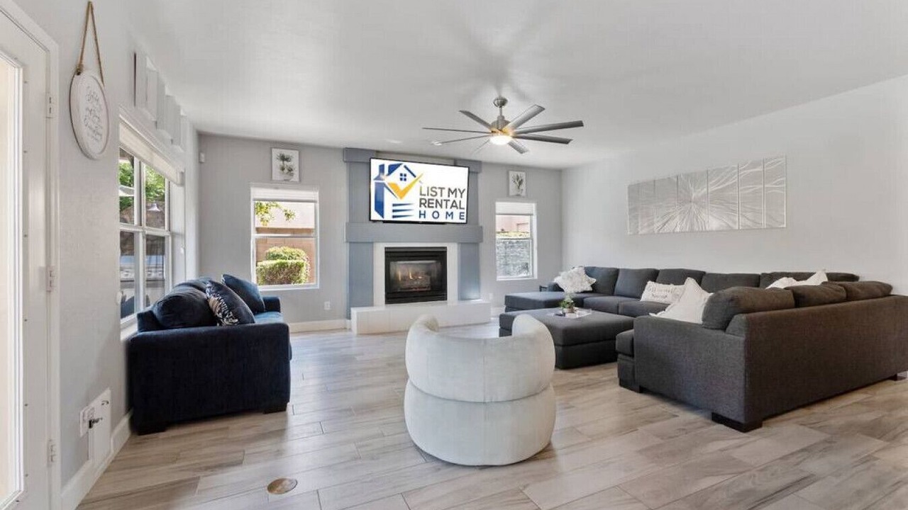 Photo of Livingroom in Arabian Crest