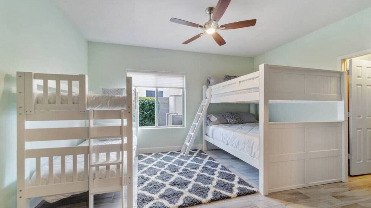 Photo of Bedroom in Arabian Crest