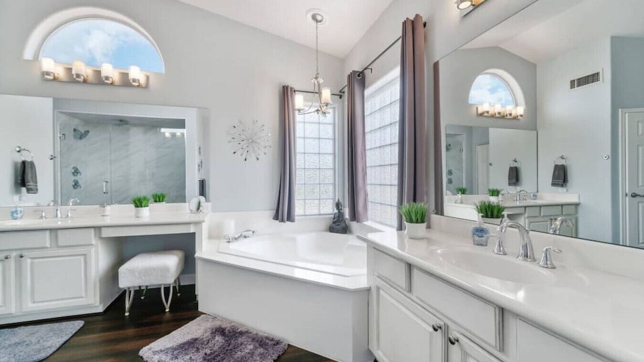 Photo of Bathroom in Arabian Crest