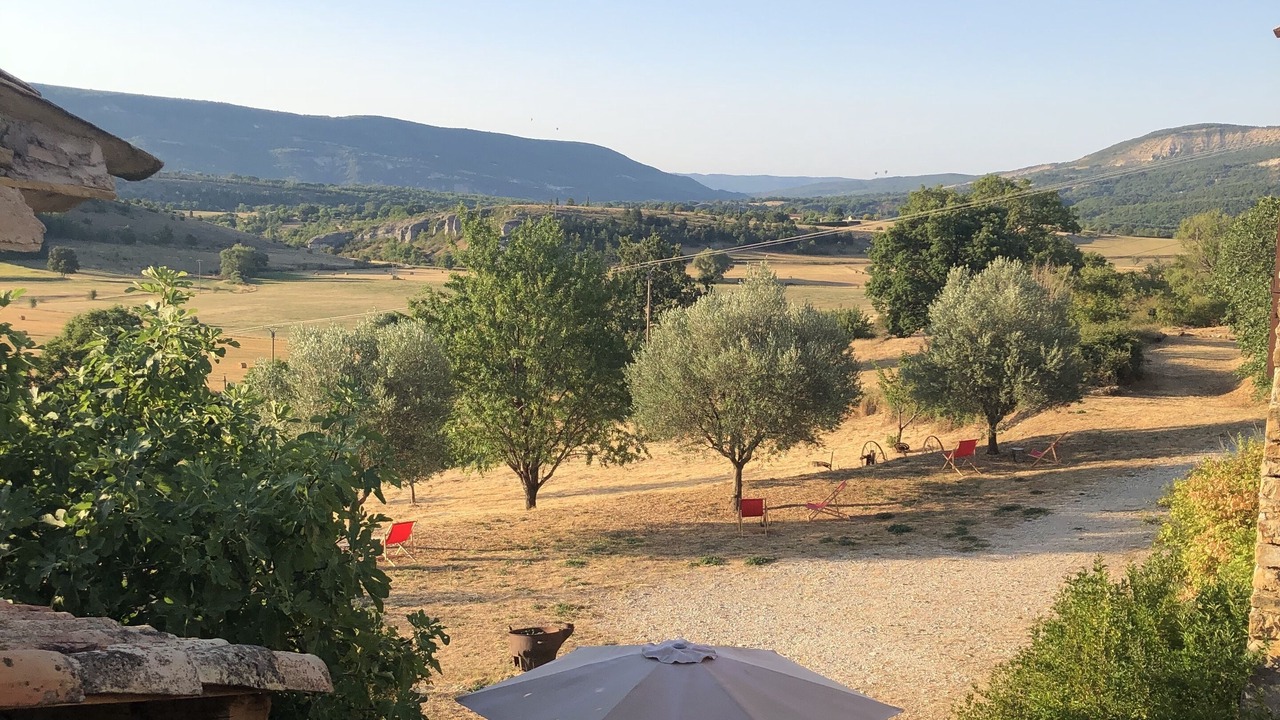 Photo of Outdoor in Ongles