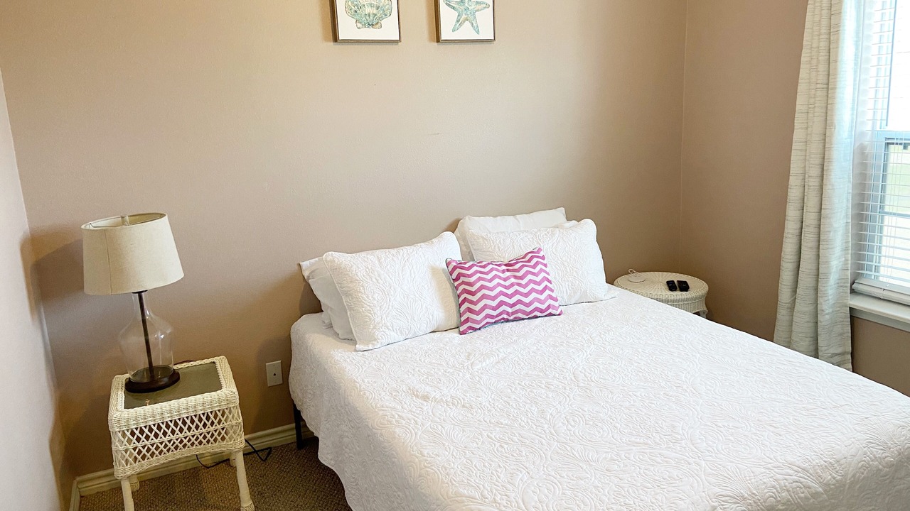 Photo of Bedroom in Terramar Beach