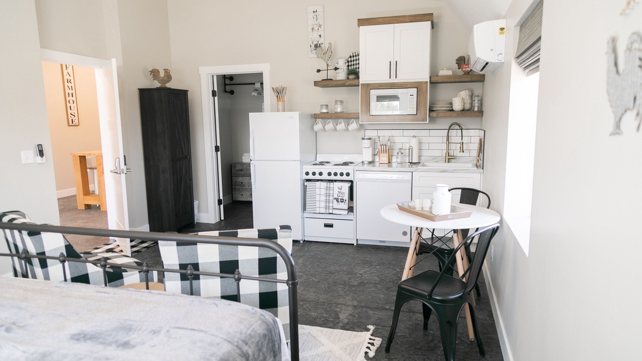 Photo of Kitchen in Hurricane
