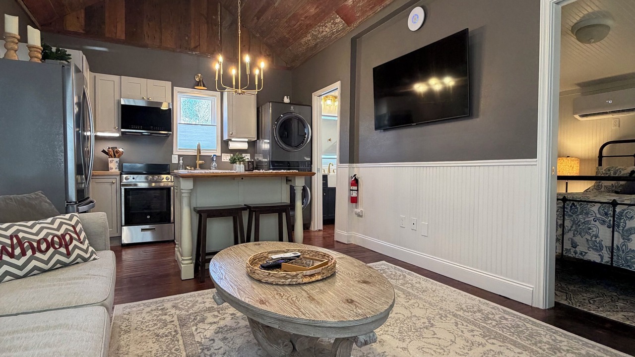 Photo of Livingroom in College Park