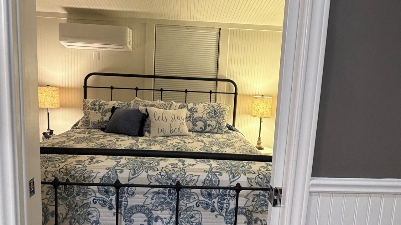 Photo of Bedroom in College Park