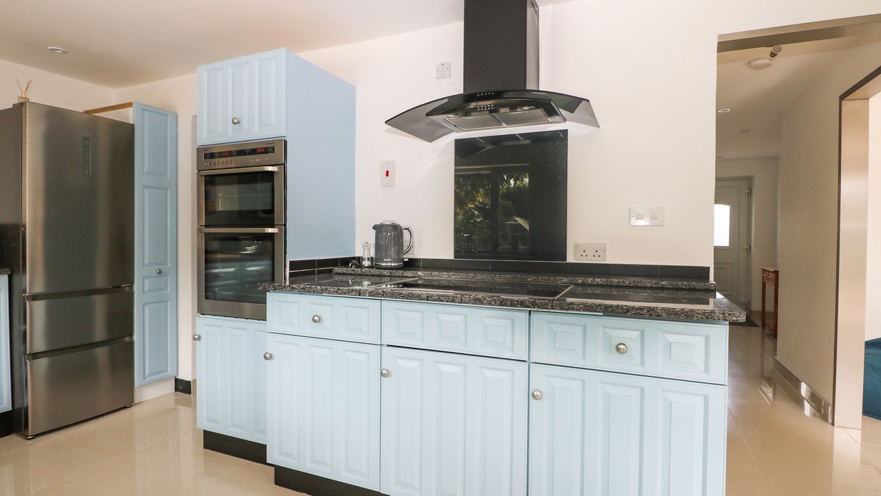 Photo of Kitchen in South Hayling