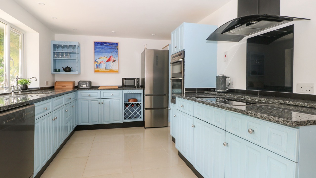 Photo of Kitchen in South Hayling