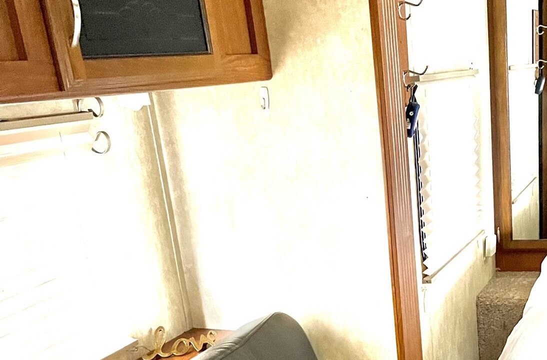 Photo of Livingroom in Central Point