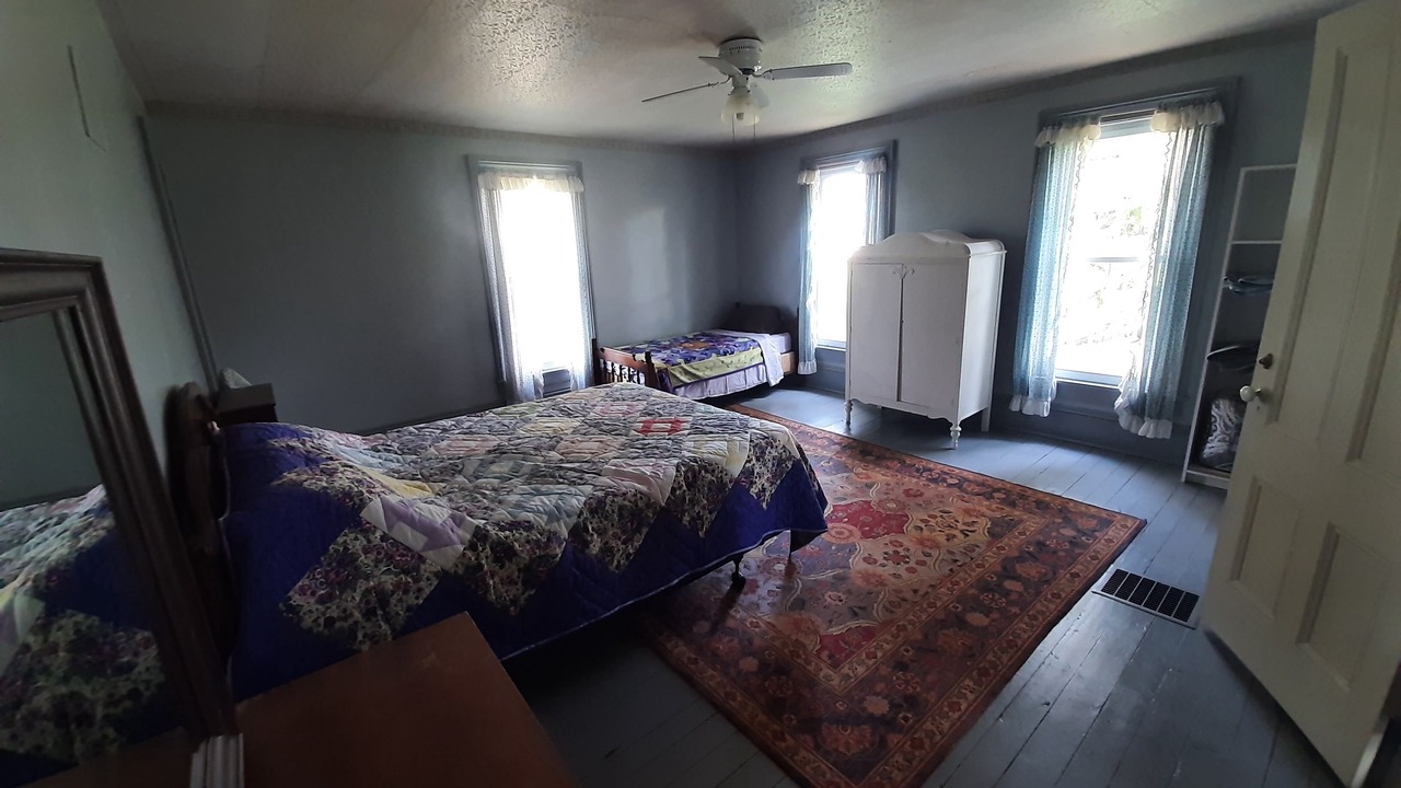 Photo of Bedroom in Town of Torrey