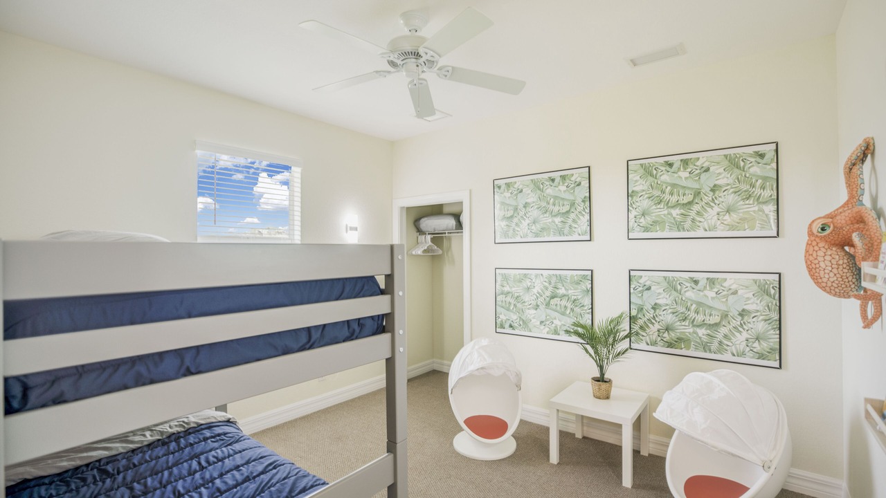 Photo of Bedroom in Pine Valley