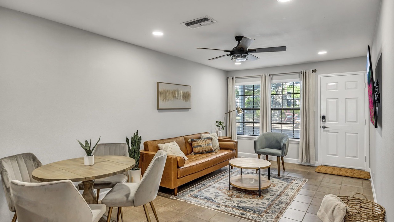 Photo of Livingroom in South Congress