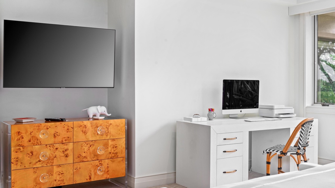 Photo of Bedroom in Kaupulehu