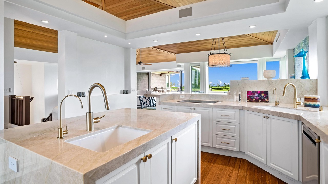 Photo of Kitchen in Kaupulehu