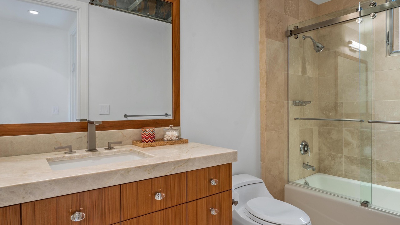 Photo of Bathroom in Kaupulehu