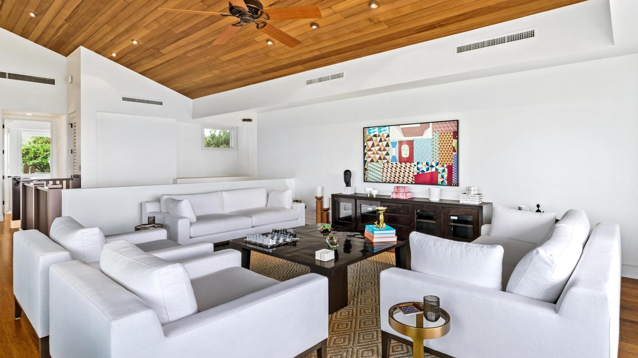 Photo of Livingroom in Kaupulehu