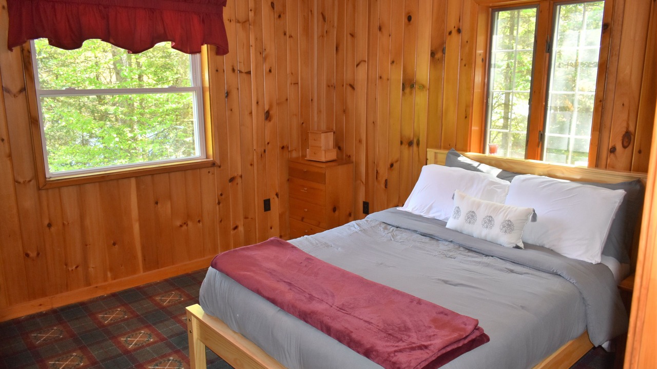 Photo of Bedroom in Ellenburg Center