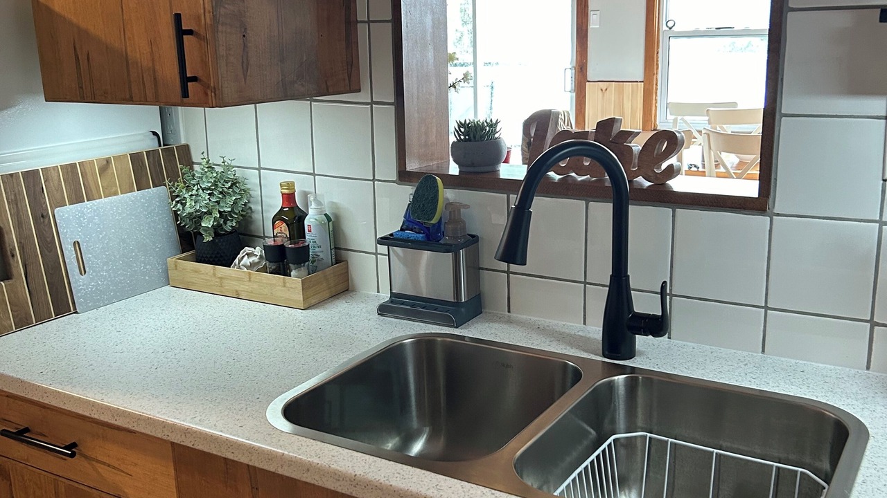 Photo of Kitchen in Byng Inlet