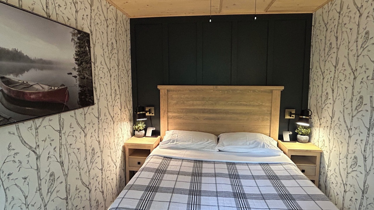 Photo of Bedroom in Byng Inlet