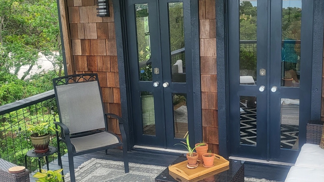 Photo of Patio Balcony in Comanche Trail