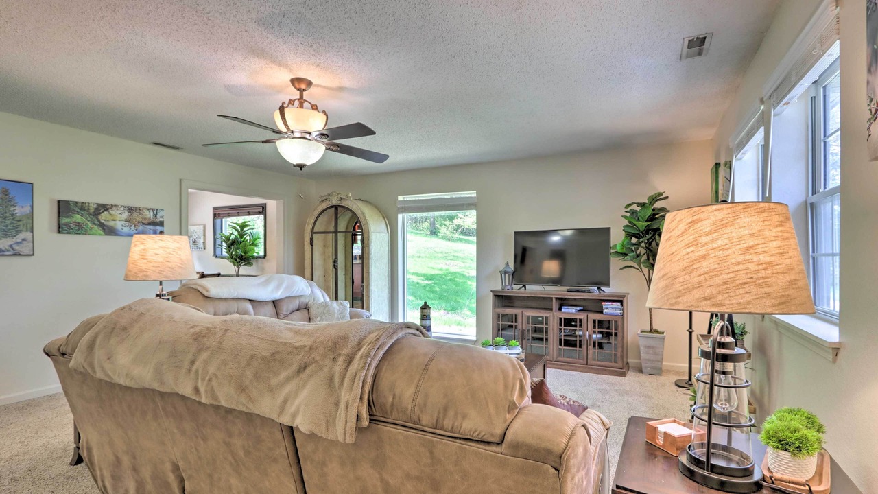 Photo of Bedroom in Roach