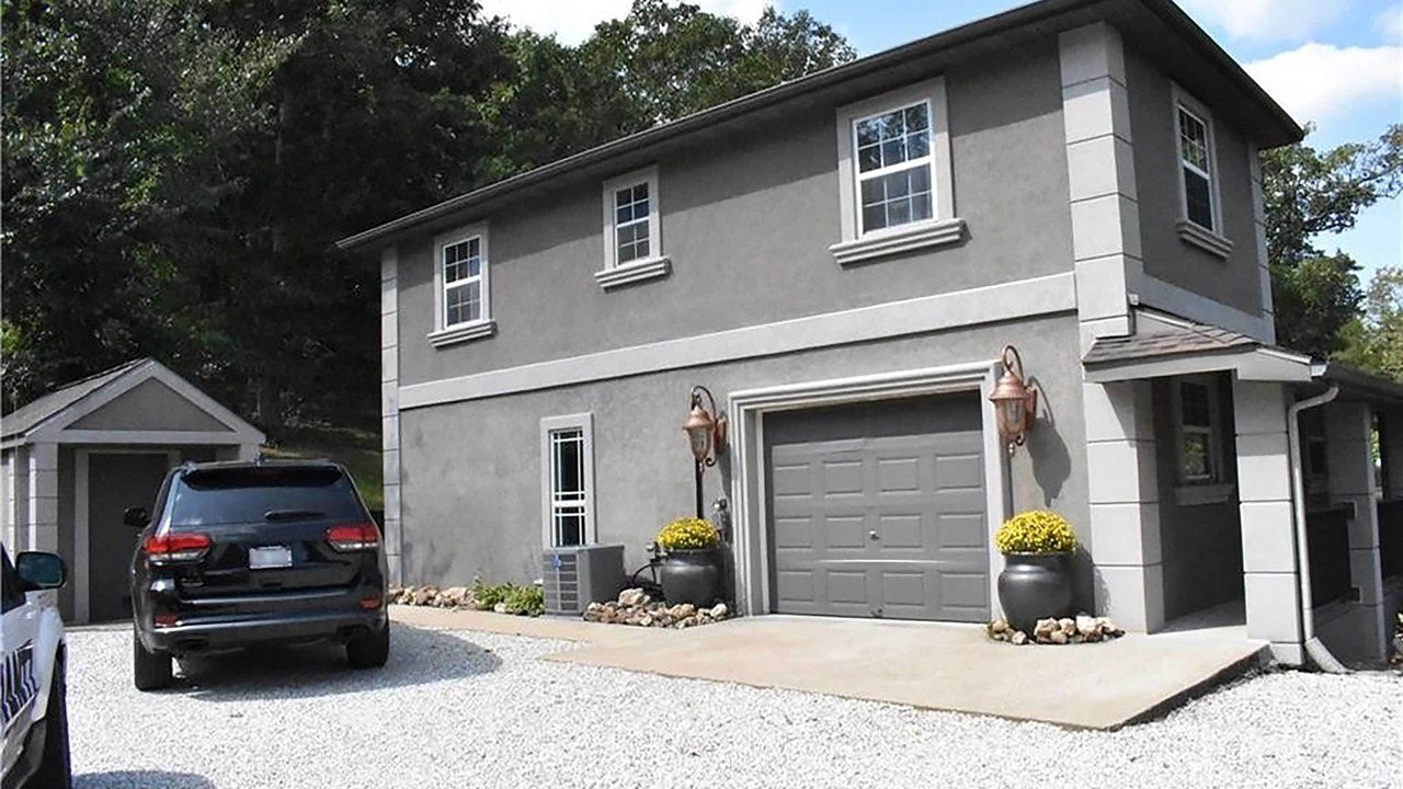 Photo of Outdoor in Roach