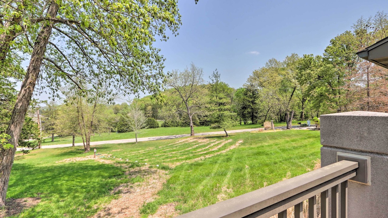 Photo of Outdoor in Roach