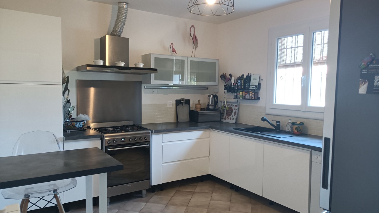 Photo of Kitchen in Eyguieres