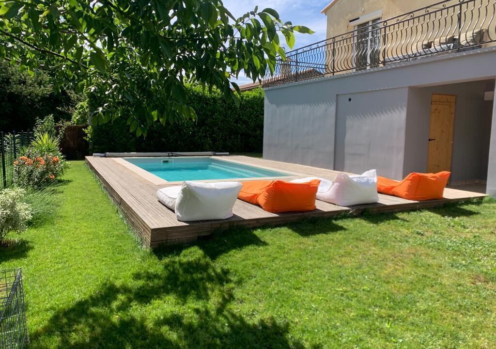 Photo of Outdoor in Eyguieres