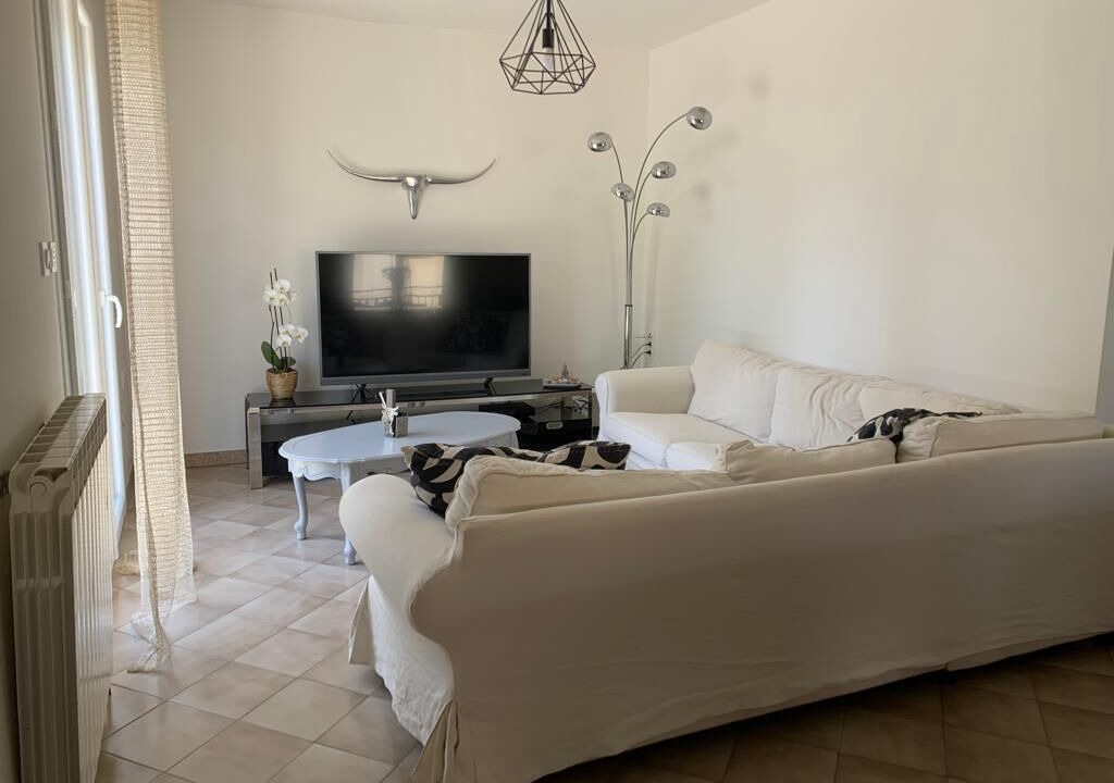 Photo of Livingroom in Eyguieres