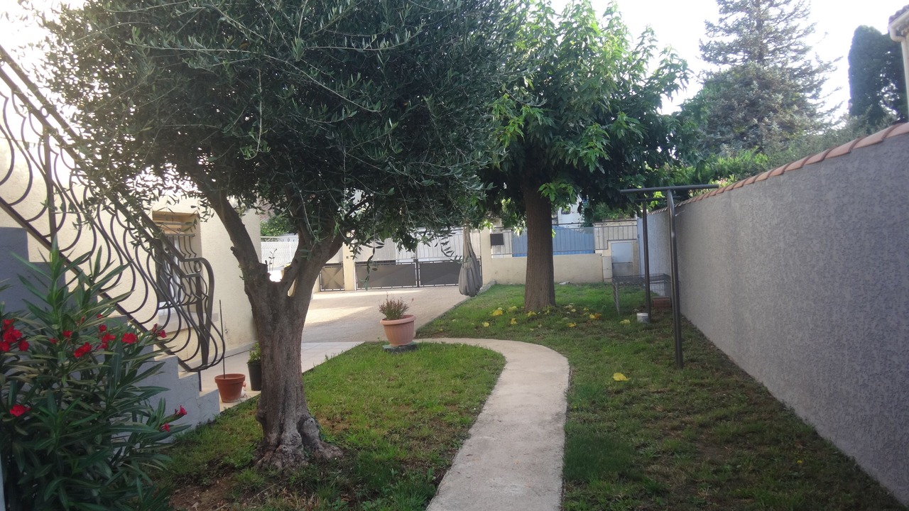 Photo of Outdoor in Eyguieres