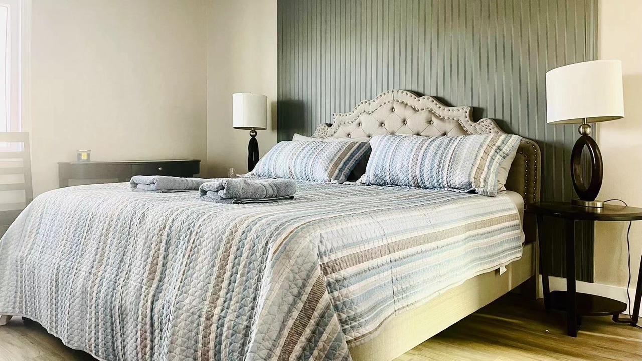 Photo of Bedroom in Agoura Hills