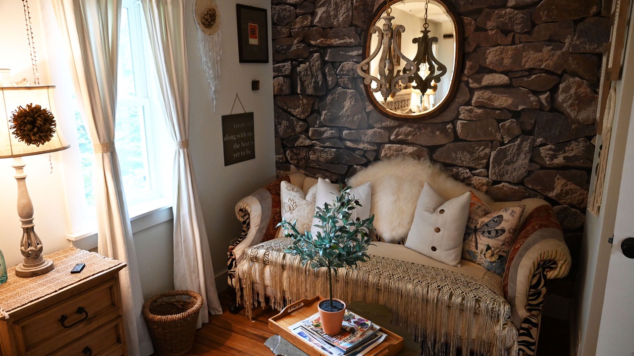 Photo of Others in Caroline