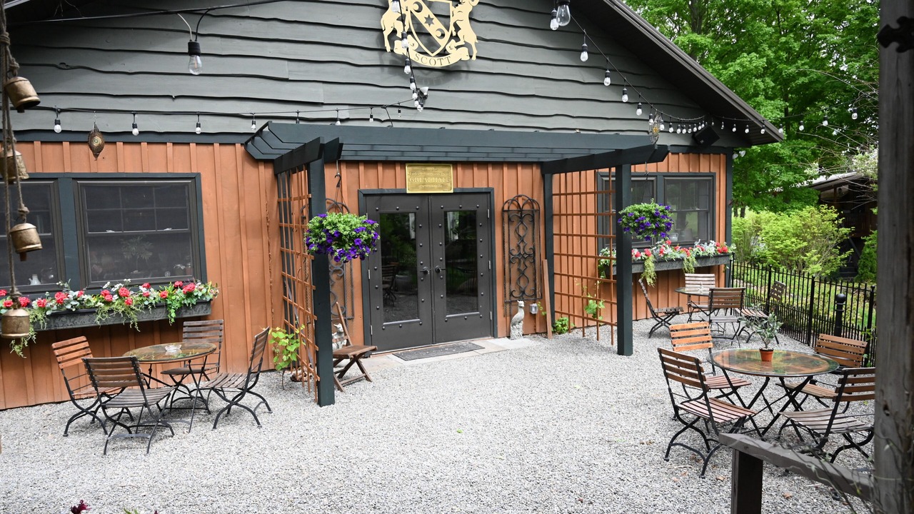 Photo of Outdoor in Caroline