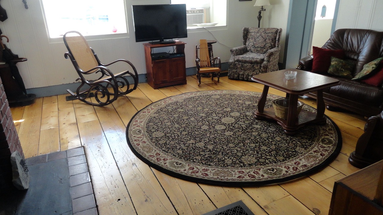 Photo of Livingroom in Port Ontario