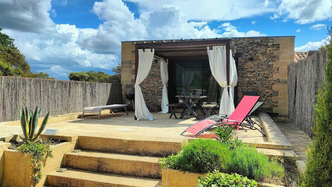 Photo of Patio Balcony in Vers-Pont-du-Gard