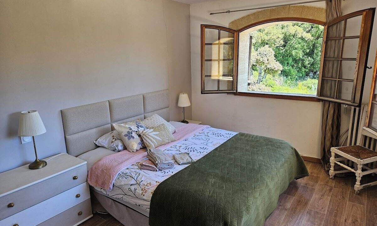 Photo of Bedroom in Vers-Pont-du-Gard
