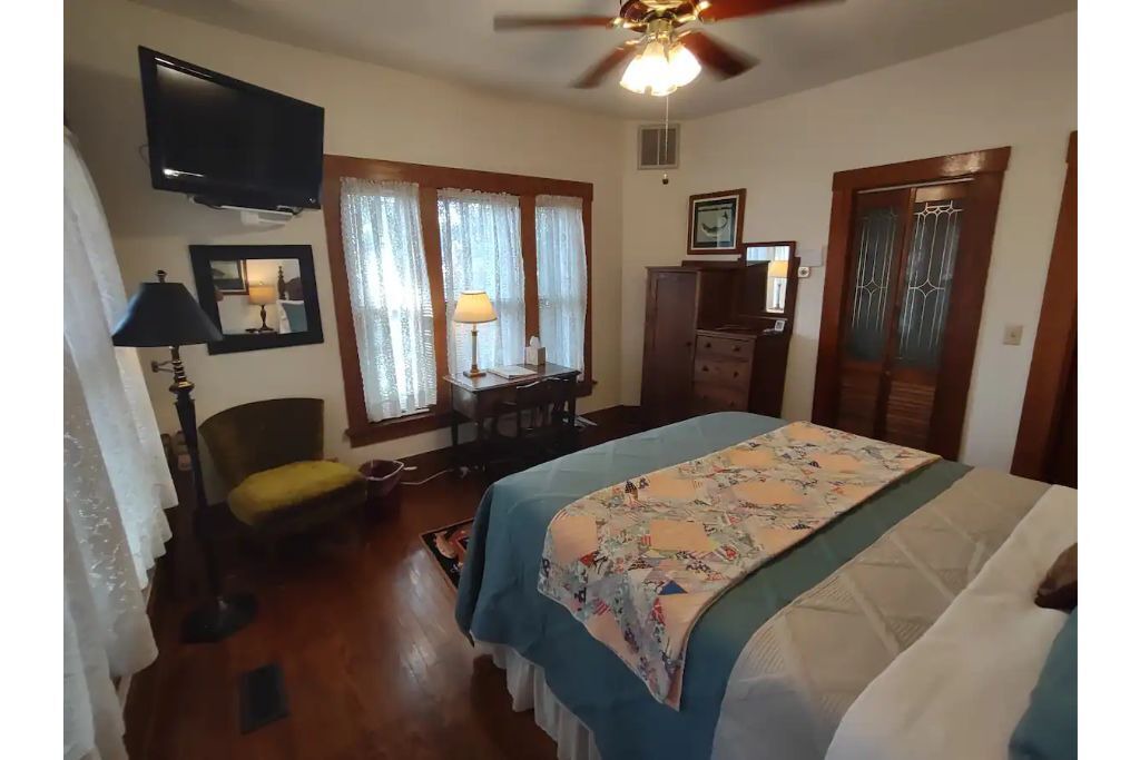 Photo of Bedroom in Hardy