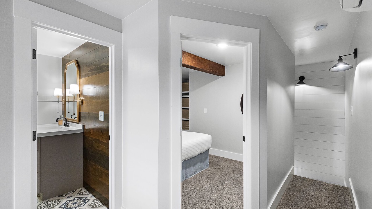 Photo of Bedroom in Reno County