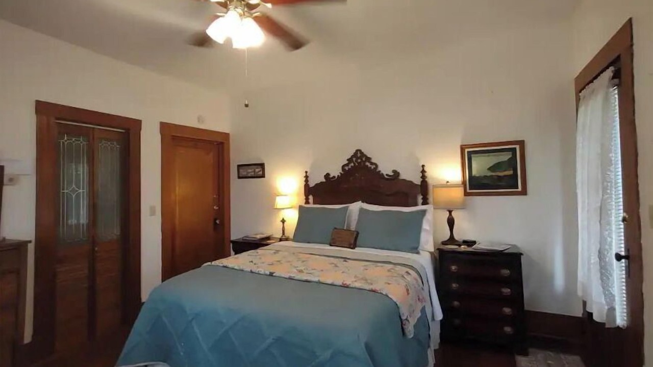 Photo of Bedroom in Hardy